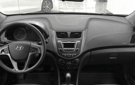 Hyundai Solaris II рестайлинг, 2015 год, 999 000 рублей, 8 фотография