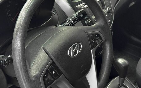 Hyundai Solaris II рестайлинг, 2015 год, 999 000 рублей, 23 фотография