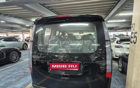 Hyundai Staria, 2025 год, 11 090 000 рублей, 4 фотография