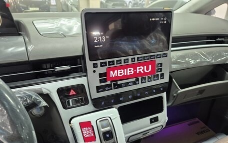 Hyundai Staria, 2025 год, 11 090 000 рублей, 10 фотография