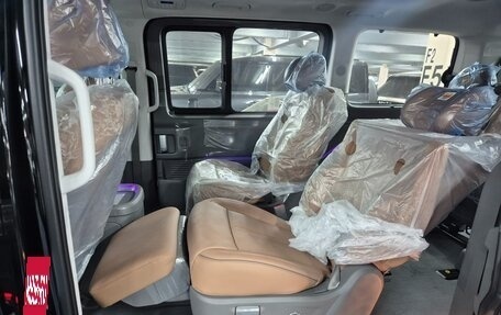 Hyundai Staria, 2025 год, 11 090 000 рублей, 19 фотография