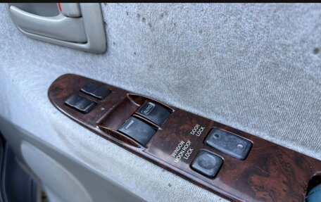 Toyota Regius, 1997 год, 750 000 рублей, 10 фотография