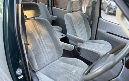 Toyota Regius, 1997 год, 750 000 рублей, 12 фотография