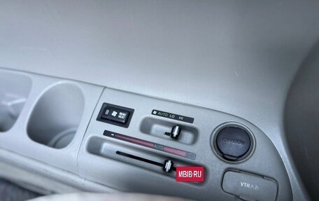 Toyota Regius, 1997 год, 750 000 рублей, 18 фотография