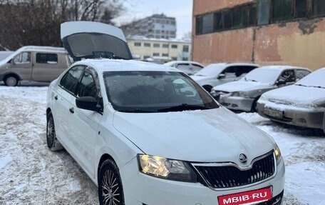 Skoda Rapid I, 2015 год, 600 000 рублей, 2 фотография