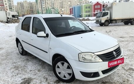Renault Logan I, 2013 год, 580 000 рублей, 2 фотография