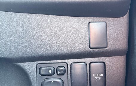 Toyota bB II рестайлинг, 2006 год, 580 000 рублей, 9 фотография