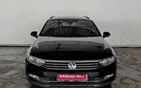 Volkswagen Passat B8 рестайлинг, 2018 год, 1 750 000 рублей, 2 фотография