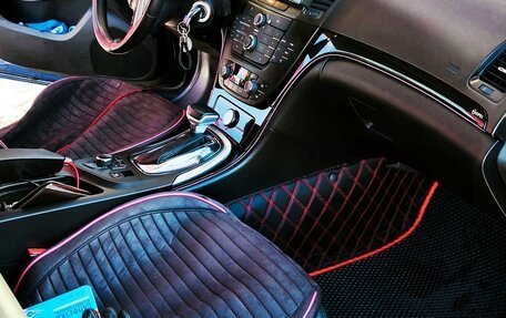 Opel Insignia II рестайлинг, 2011 год, 1 100 000 рублей, 14 фотография