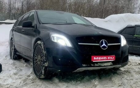 Mercedes-Benz R-Класс, 2011 год, 7 000 000 рублей, 2 фотография