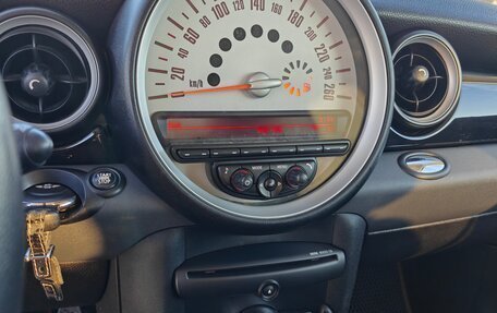 MINI Hatch, 2012 год, 1 100 000 рублей, 11 фотография