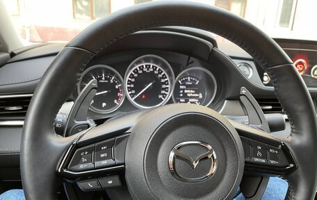 Mazda 6, 2020 год, 2 600 000 рублей, 3 фотография