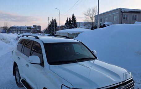 Toyota Land Cruiser 200, 2016 год, 4 950 000 рублей, 10 фотография