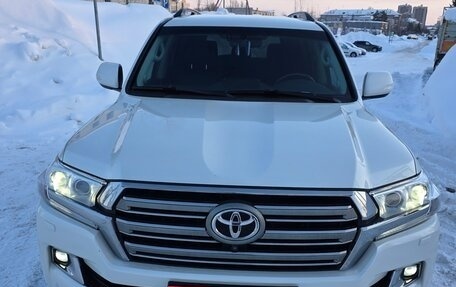 Toyota Land Cruiser 200, 2016 год, 4 950 000 рублей, 11 фотография