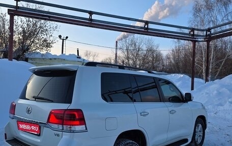 Toyota Land Cruiser 200, 2016 год, 4 950 000 рублей, 6 фотография