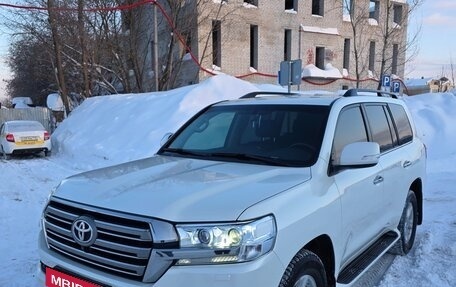 Toyota Land Cruiser 200, 2016 год, 4 950 000 рублей, 12 фотография