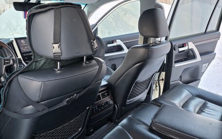 Toyota Land Cruiser 200, 2016 год, 4 950 000 рублей, 19 фотография