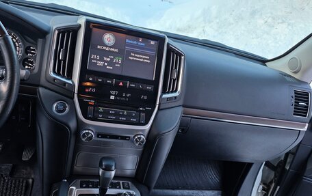 Toyota Land Cruiser 200, 2016 год, 4 950 000 рублей, 22 фотография