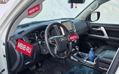 Toyota Land Cruiser 200, 2016 год, 4 950 000 рублей, 17 фотография