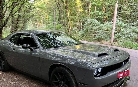 Dodge Challenger III рестайлинг 2, 2017 год, 3 600 000 рублей, 10 фотография
