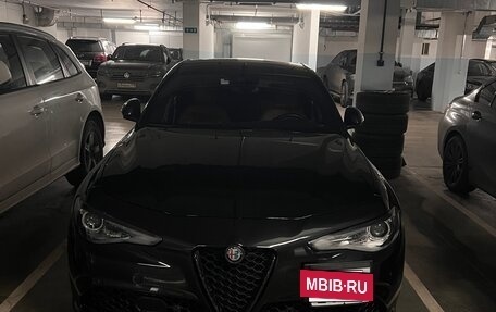 Alfa Romeo Giulia II, 2022 год, 4 000 000 рублей, 6 фотография