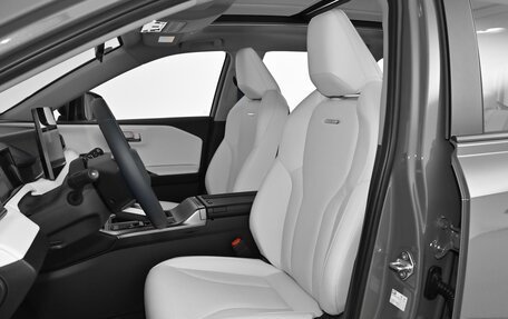 Toyota RAV4, 2026 год, 4 129 000 рублей, 28 фотография