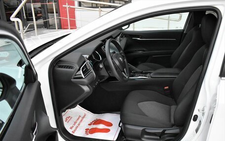 Toyota Camry, 2020 год, 2 299 000 рублей, 8 фотография