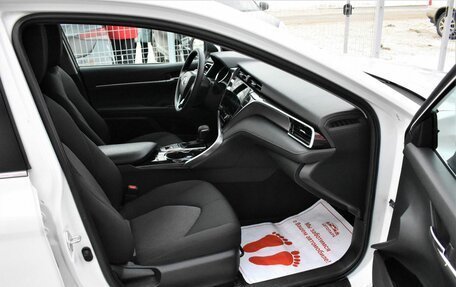 Toyota Camry, 2020 год, 2 299 000 рублей, 11 фотография