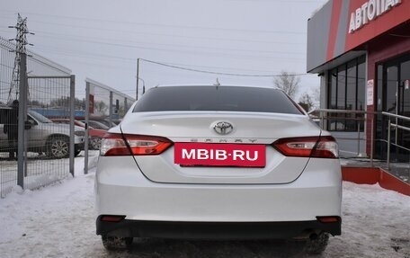 Toyota Camry, 2020 год, 2 299 000 рублей, 4 фотография