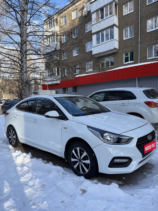 Hyundai Solaris II, 2018 год, 1 200 000 рублей, 4 фотография