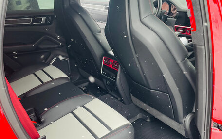 Porsche Cayenne III, 2022 год, 15 000 000 рублей, 10 фотография