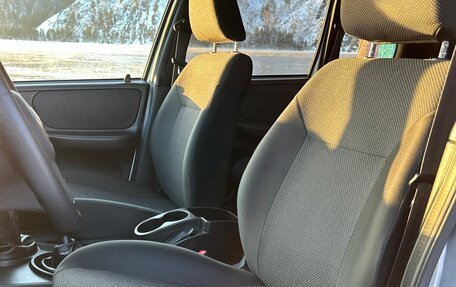 Chevrolet Niva I рестайлинг, 2017 год, 740 000 рублей, 8 фотография