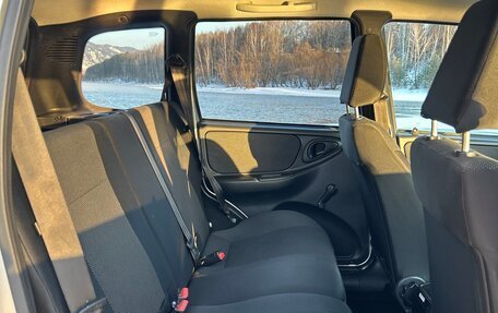 Chevrolet Niva I рестайлинг, 2017 год, 740 000 рублей, 14 фотография