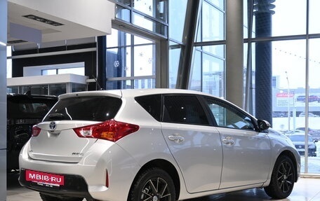 Toyota Auris II, 2013 год, 1 185 000 рублей, 5 фотография