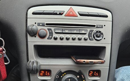 Peugeot 308 II, 2011 год, 299 999 рублей, 2 фотография