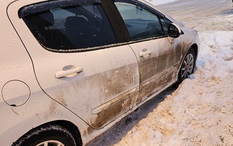 Peugeot 308 II, 2011 год, 299 999 рублей, 9 фотография