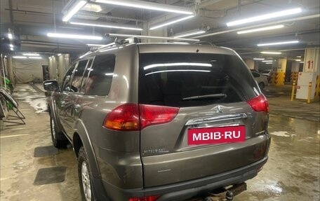 Mitsubishi Pajero Sport II рестайлинг, 2012 год, 1 300 000 рублей, 3 фотография