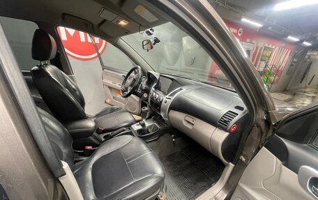 Mitsubishi Pajero Sport II рестайлинг, 2012 год, 1 300 000 рублей, 10 фотография