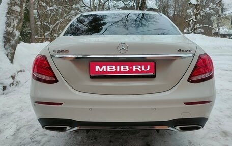 Mercedes-Benz E-Класс, 2019 год, 4 950 000 рублей, 6 фотография