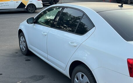 Skoda Octavia, 2018 год, 1 500 000 рублей, 3 фотография