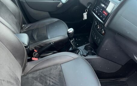 Renault Logan II, 2022 год, 1 050 000 рублей, 5 фотография