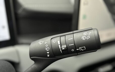 Toyota RAV4, 2025 год, 4 790 000 рублей, 14 фотография