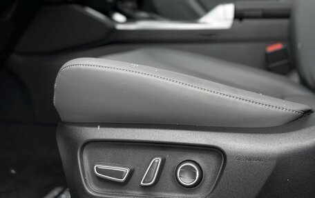 Toyota RAV4, 2025 год, 4 790 000 рублей, 31 фотография