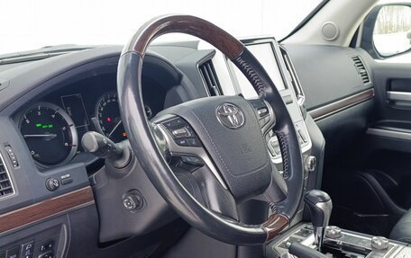 Toyota Land Cruiser 200, 2020 год, 8 500 000 рублей, 9 фотография