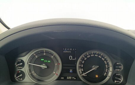 Toyota Land Cruiser 200, 2020 год, 8 500 000 рублей, 11 фотография