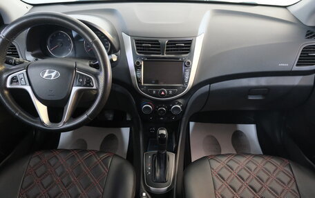 Hyundai Solaris II рестайлинг, 2015 год, 999 000 рублей, 16 фотография