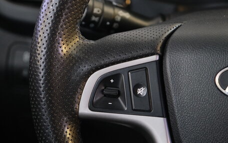 Hyundai Solaris II рестайлинг, 2015 год, 999 000 рублей, 14 фотография