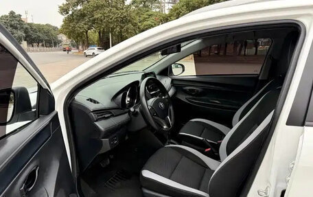 Toyota Yaris XP150 рестайлинг, 2022 год, 1 057 000 рублей, 7 фотография