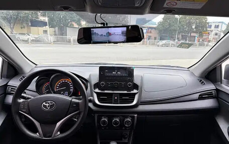 Toyota Yaris XP150 рестайлинг, 2022 год, 1 057 000 рублей, 8 фотография