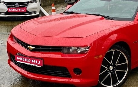 Chevrolet Camaro IV, 2015 год, 2 100 000 рублей, 2 фотография